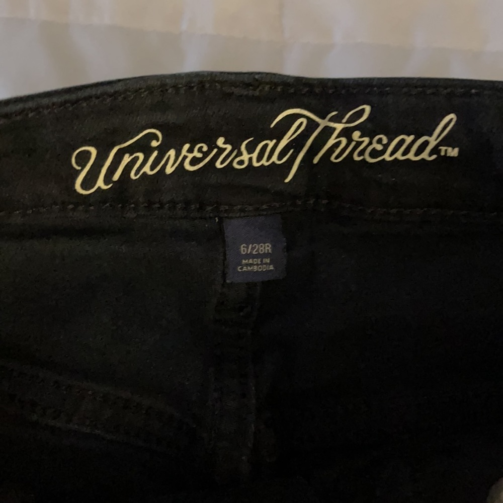 Universal Thread Jeans - Picture 4 of 6